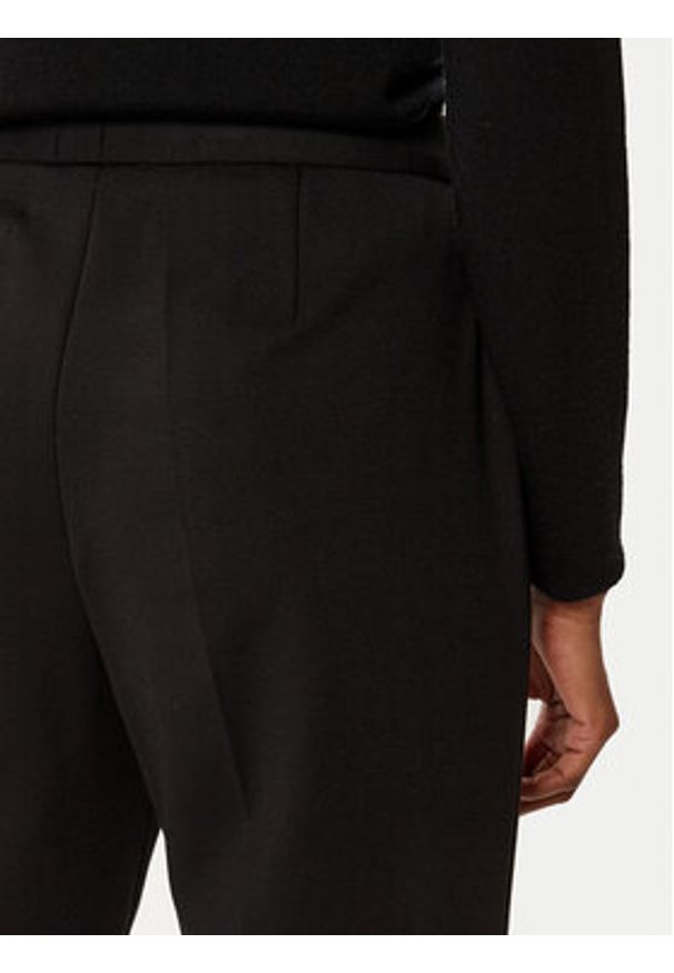 BOSS Chinosy Tiluna 50535203 Czarny Slim Fit. Kolor: czarny. Materiał: syntetyk, wiskoza