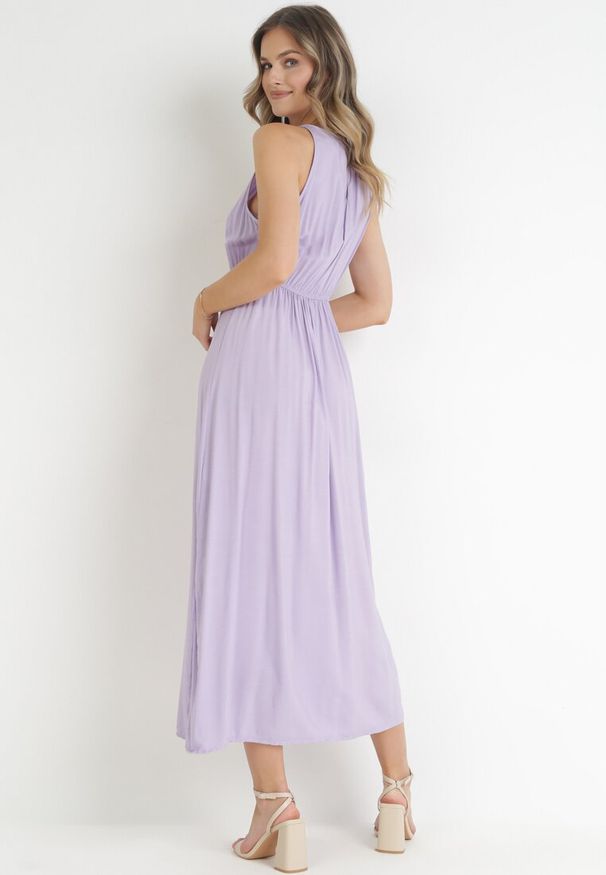 Born2be - Fioletowa Sukienka z Wiskozy Bez Rękawów z Gumką w Pasie Fona. Kolor: fioletowy. Materiał: wiskoza. Długość rękawa: bez rękawów