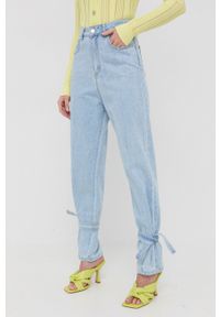 Silvian Heach jeansy damskie high waist. Stan: podwyższony. Kolor: niebieski