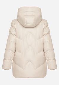 Born2be - Ciemnobeżowa Pikowana Kurtka z Kapturem Ozdobiona Sznurkami Olittia. Okazja: na co dzień. Typ kołnierza: kaptur. Kolor: beżowy. Materiał: jeans. Wzór: aplikacja. Styl: casual #2