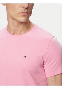 Tommy Jeans T-Shirt DM0DM04411 Różowy jasny Slim Fit. Kolor: różowy. Materiał: bawełna #4