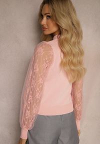 Renee - Różowy Golf ze Wstawkami z Siateczki na Rękawach Yelira. Okazja: na co dzień. Typ kołnierza: golf. Kolor: różowy. Materiał: jeans. Wzór: aplikacja. Styl: casual #4