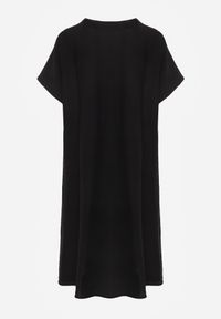 Renee - Czarna Wiskozowa Sukienka Pudełkowa z Dekoltem w Serek Noludig. Typ kołnierza: dekolt w serek. Kolekcja: plus size. Kolor: czarny. Materiał: wiskoza. Typ sukienki: dla puszystych #7