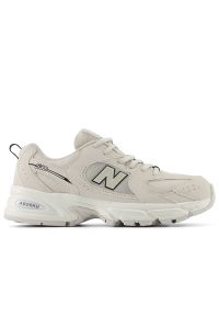 Buty New Balance GR530SC1 - beżowe. Okazja: na co dzień. Kolor: beżowy. Materiał: guma, syntetyk, materiał. Szerokość cholewki: normalna