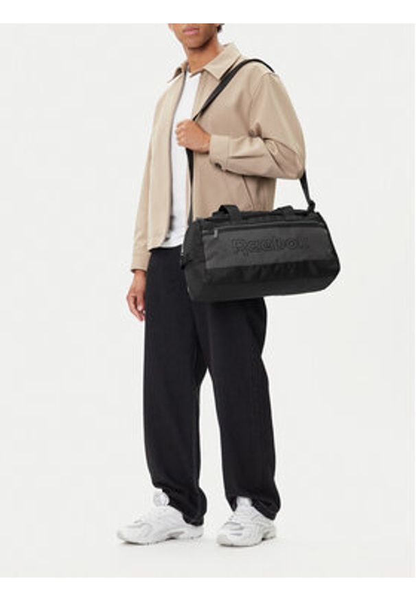 Reebok Torba weekendowa C-RBK-P-005-08 Czarny. Kolor: czarny. Materiał: materiał