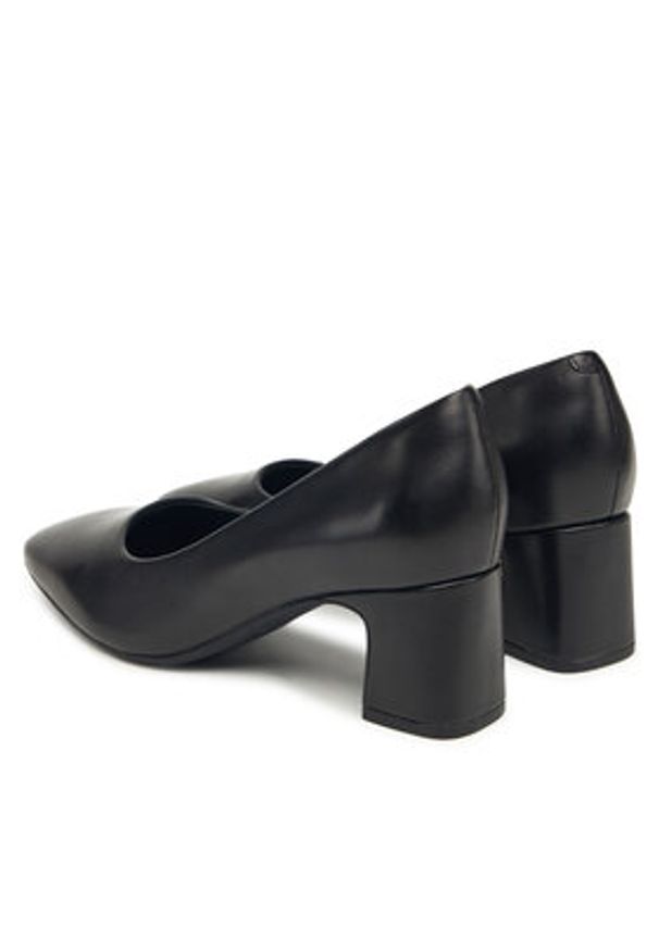 Clarks Czółenka Fernie Court 26183032 Czarny. Kolor: czarny. Materiał: skóra
