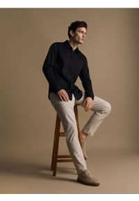 Reserved - Bawełniana koszula slim fit - czarny. Kolor: czarny. Materiał: bawełna #1