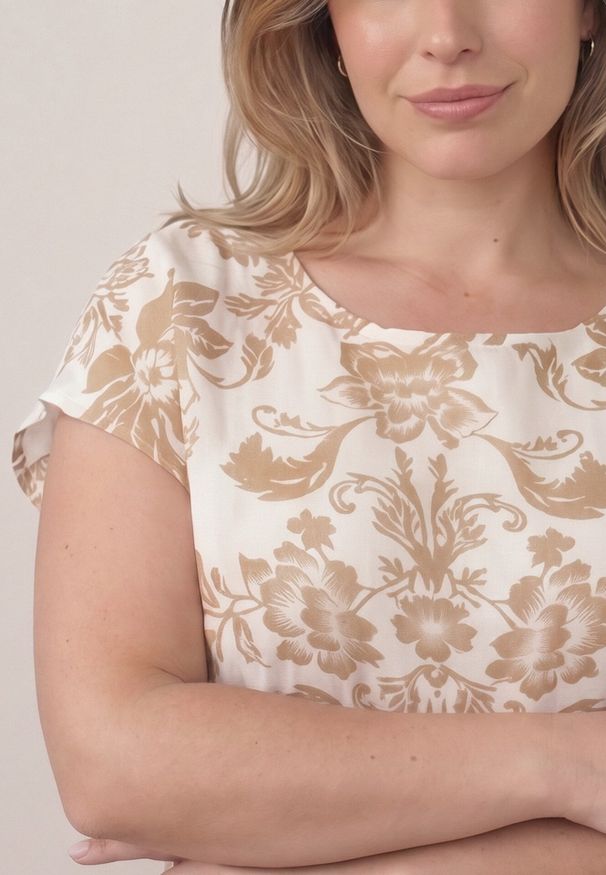 Born2be - Jasnobeżowa Pudełkowa Sukienka z Wiskozy w Stylu Casual z Wiązanym Paskiem Tepena. Okazja: na co dzień. Kolekcja: plus size. Kolor: beżowy. Materiał: wiskoza. Sezon: lato. Typ sukienki: proste. Styl: casual