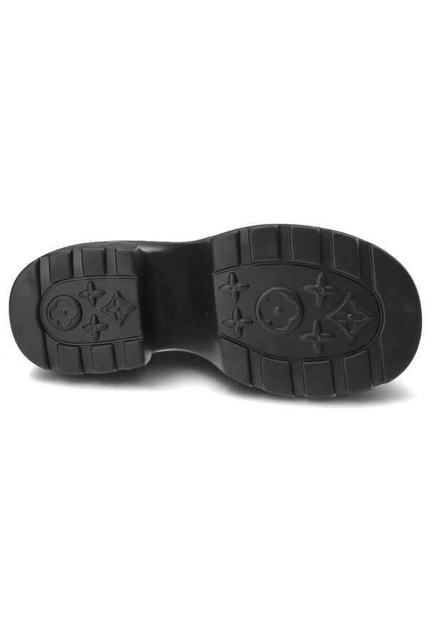 Czarne Półbuty Artiker Eleganckie Mokasyny Damskie. Okazja: na co dzień. Kolor: czarny. Materiał: lakier, skóra. Wzór: kolorowy. Styl: elegancki