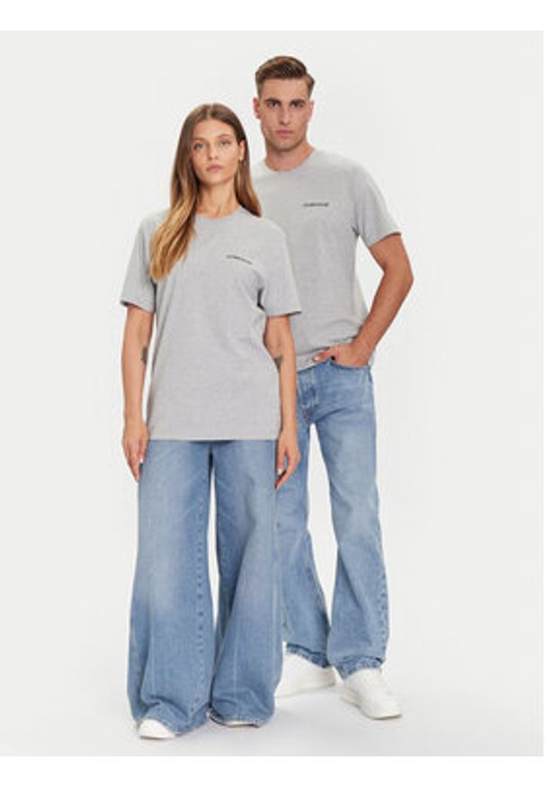 Guess Jeans T-Shirt M5BI78 K8FQ4 Szary Regular Fit. Kolor: szary. Materiał: bawełna