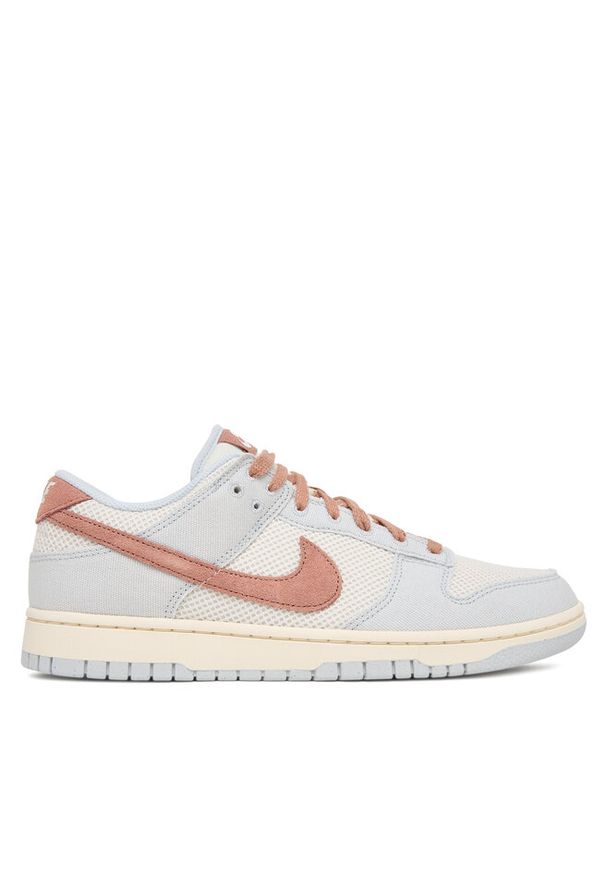 Sneakersy Nike. Kolor: niebieski