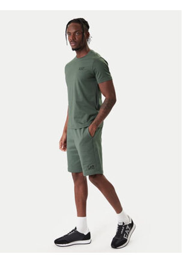 EA7 Emporio Armani T-Shirt 8NPT25 PJVPZ U7260 Zielony Regular Fit. Kolor: zielony. Materiał: bawełna