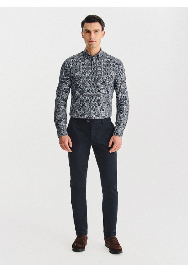 Pako Lorente - PAKO LORENTE – Czarna koszula w drobny wzór. Kolor: czarny. Materiał: bawełna. Długość rękawa: długi rękaw. Długość: długie. Wzór: kwiaty