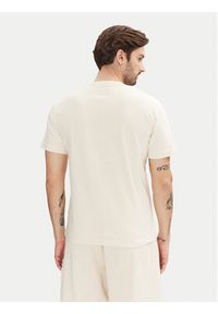 EA7 Emporio Armani T-Shirt 7M000149 AF14772 U1079 Écru Regular Fit. Materiał: bawełna