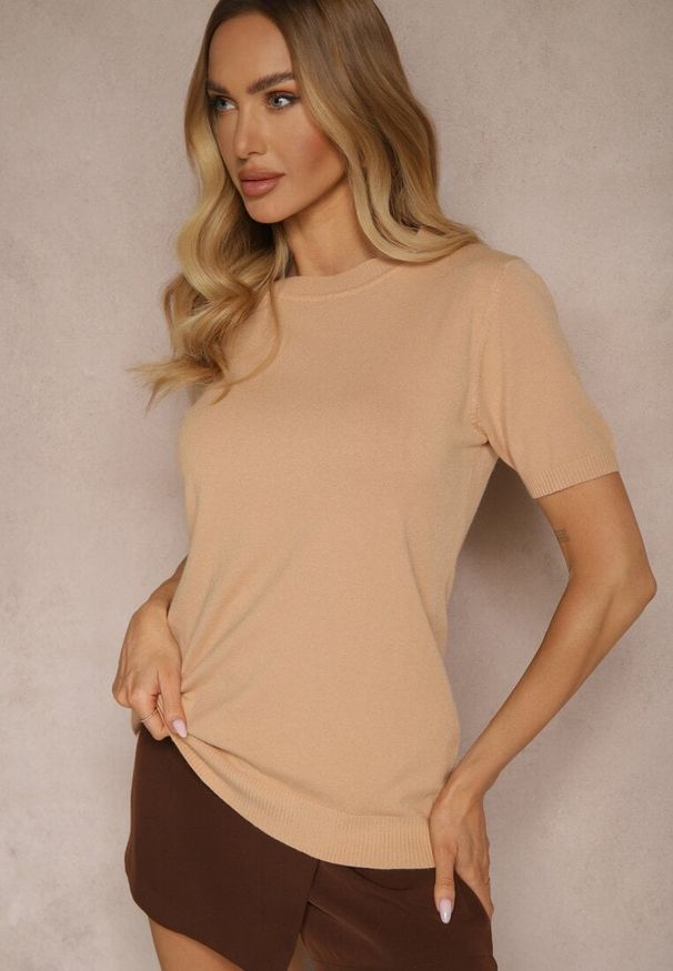 Renee - Ciemnobeżowy Sweter Ozdobiony Ściągaczami Sanallia. Okazja: na co dzień. Kolor: beżowy. Materiał: jeans. Wzór: aplikacja. Styl: klasyczny, elegancki, casual