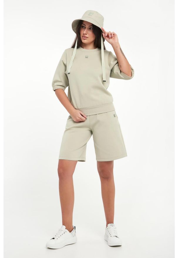 Armani Exchange - Szorty damskie dresowe bermudy ARMANI EXCHANG. Materiał: dresówka