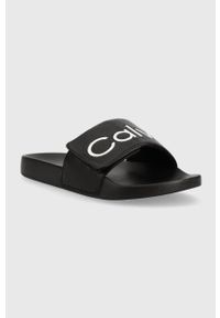 Calvin Klein klapki ADJ POOL SLIDE PU męskie kolor czarny HM0HM00957. Kolor: czarny. Materiał: materiał #5