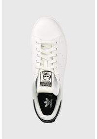 adidas Originals sneakersy Stan Smith kolor biały. Okazja: na plażę. Nosek buta: okrągły. Zapięcie: sznurówki. Kolor: biały. Materiał: materiał, guma. Model: Adidas Stan Smith #3