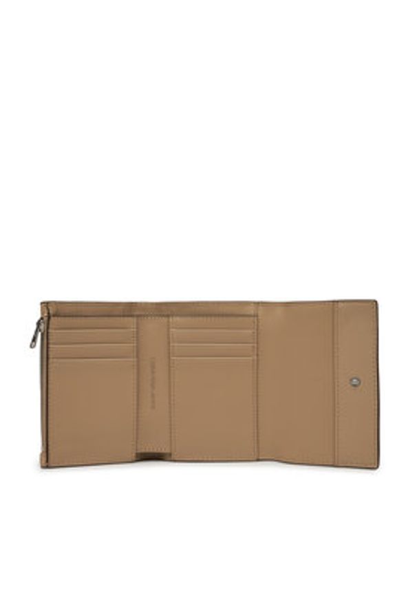 Calvin Klein Jeans Mały Portfel Damski Sculpted Medium Trifold LV04K1078G Beżowy. Kolor: beżowy. Materiał: skóra