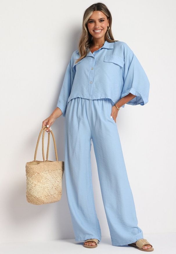 Born2be - Jasnoniebieski Komplet Dwuczęściowy z Wiskozy Koszula z Guzikami Spodnie z Gumką w Talii Vimarenes. Kolor: niebieski. Materiał: wiskoza