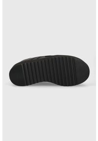 Buffalo sneakersy 1330-6 kolor czarny 1633034. Zapięcie: sznurówki. Kolor: czarny. Obcas: na platformie #4