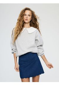 Reserved - Bluza z kołnierzykiem - jasnoszary. Kolor: szary. Materiał: dzianina, bawełna #1