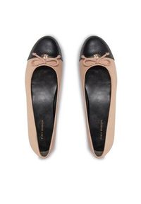 Tory Burch Baleriny Cap-Toe Ballet 154512 Różowy. Kolor: różowy. Materiał: skóra