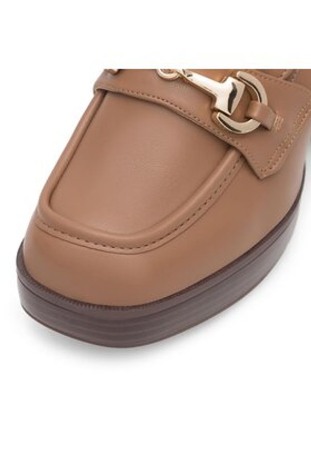 Jenny Fairy Półbuty CLARISSA WFA2546-1 Beżowy. Kolor: beżowy. Materiał: skóra