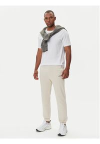 Jack & Jones - Jack&Jones Spodnie dresowe Kane Soho 12278943 Beżowy Regular Fit. Kolor: beżowy. Materiał: bawełna #3