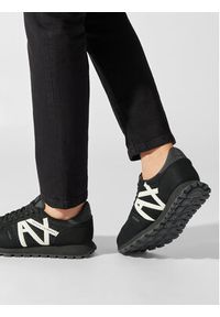 Armani Exchange Sneakersy XUX169 XV660 N814 Czarny. Kolor: czarny. Materiał: materiał #8