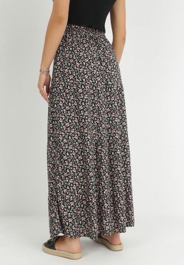 Born2be - Czarna Bawełniana Spódnica Maxi w Kwiatki Amelix. Kolor: czarny. Materiał: bawełna. Wzór: kwiaty