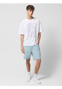 outhorn - T-shirt oversize z nadrukiem męski - biały. Okazja: na plażę. Kolor: biały. Materiał: bawełna, materiał, dzianina. Wzór: nadruk. Styl: wakacyjny #4