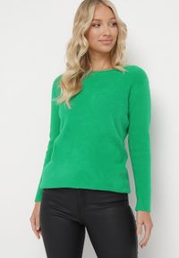 Born2be - Zielony Sweter z Puchatej Dzianiny Valen. Kolor: zielony. Materiał: dzianina. Sezon: zima #3