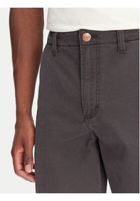 Wrangler Szorty materiałowe 112362922 Szary Slim Fit. Kolor: szary. Materiał: bawełna