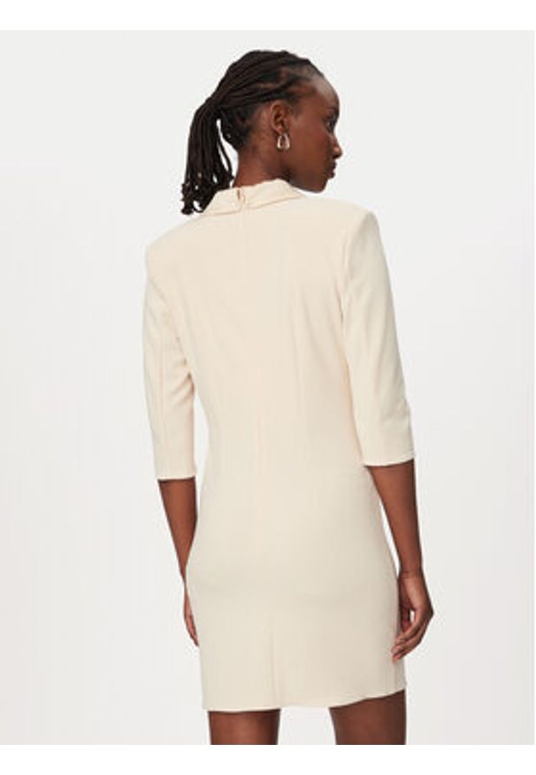 Rinascimento Sukienka koktajlowa CFC0128109003 Beżowy Slim Fit. Kolor: beżowy. Materiał: syntetyk. Styl: wizytowy
