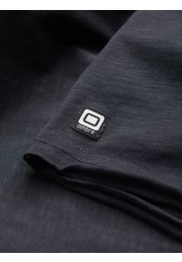 Ombre Clothing - Męski t-shirt z surowym wykończeniem – grafitowy V7 - Rozmiar: S. Okazja: na co dzień. Kolor: szary. Materiał: skóra, materiał, bawełna. Wzór: aplikacja. Styl: casual #5