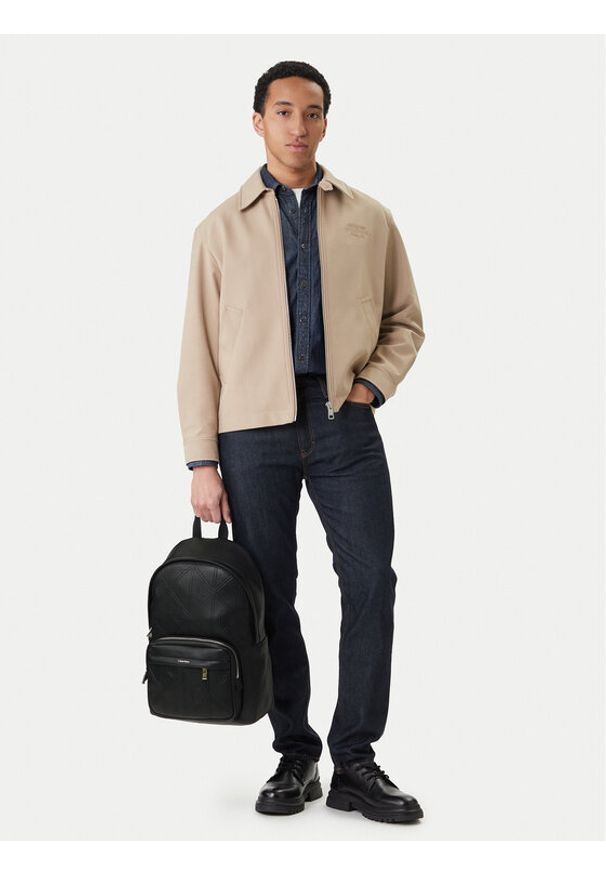 Calvin Klein Plecak Emblem Aop Emboss Round Backpack LV04D3398G Czarny. Kolor: czarny. Materiał: skóra