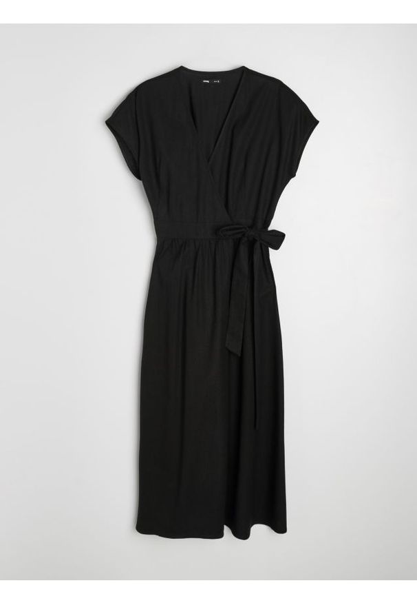 Sinsay - Kopertowa sukienka maxi z wiskozą i domieszką lnu - czarny. Kolor: czarny. Materiał: wiskoza, len. Typ sukienki: kopertowe. Długość: maxi