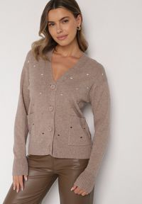 Born2be - Beżowy Rozpinany Kardigan w Kropki Tusvanea. Okazja: na co dzień. Kolor: beżowy. Materiał: jeans. Wzór: kropki. Styl: klasyczny, casual #1