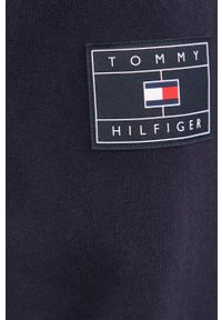 TOMMY HILFIGER - Tommy Hilfiger - Bluza. Okazja: na co dzień. Typ kołnierza: kaptur. Kolor: niebieski. Materiał: dzianina, bawełna. Wzór: gładki. Styl: casual