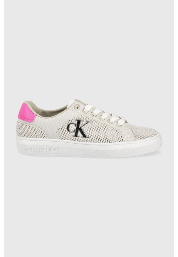 Calvin Klein Jeans tenisówki YW0YW00507.ACF damskie kolor beżowy. Nosek buta: okrągły. Zapięcie: sznurówki. Kolor: beżowy. Materiał: guma