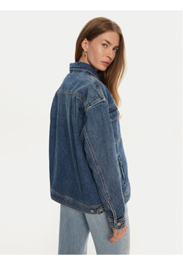 Guess Kurtka jeansowa W4YN21 D5B65 Niebieski Classic Fit. Kolor: niebieski. Materiał: bawełna
