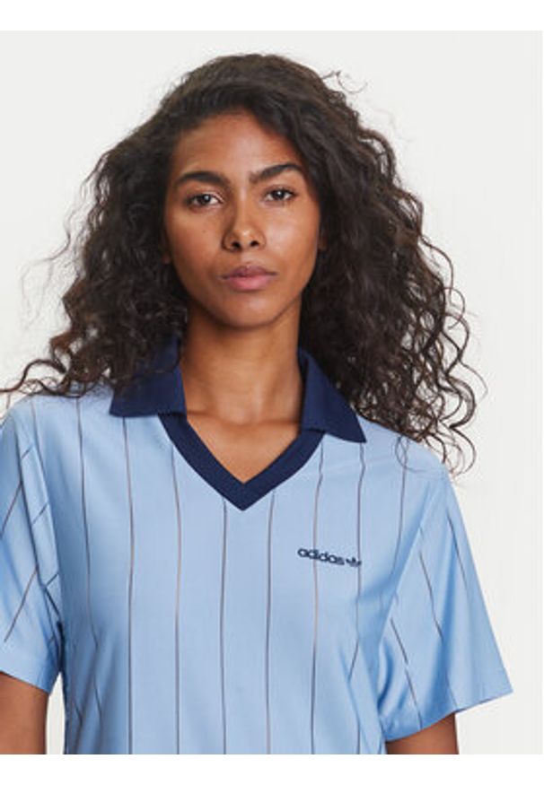 Adidas - adidas Sukienka codzienna Liberty London Tonal Football JC5313 Niebieski Regular Fit. Okazja: na co dzień. Kolor: niebieski. Materiał: syntetyk. Typ sukienki: proste. Styl: casual