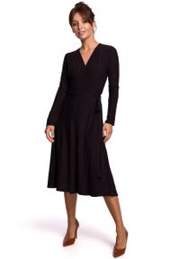 MOE - Czarna Sukienka Kopertowa z Długim Rękawem. Kolor: czarny. Materiał: poliester, elastan, bawełna. Długość rękawa: długi rękaw. Typ sukienki: kopertowe