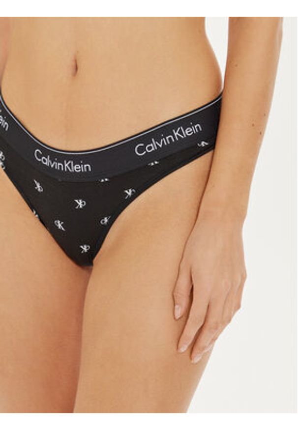 Calvin Klein Underwear Stringi 0000F3786E Czarny. Kolor: czarny. Materiał: bawełna