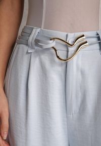 Renee - Niebieskie Spodnie Szerokie z Dodatkiem Bawełny High Waist z Metaliczną Klamrą Azaerixis. Okazja: na co dzień. Stan: podwyższony. Kolor: niebieski. Materiał: bawełna. Styl: casual #5