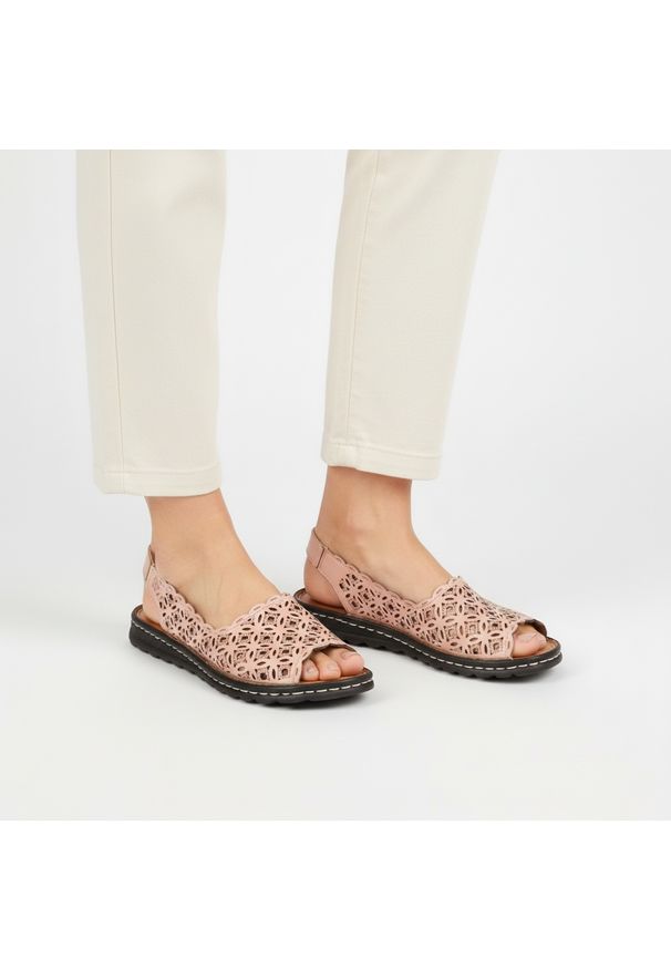 Różowe Sandały Artiker Damskie Modne Skórzane Buty. Okazja: na spacer, na co dzień, na spotkanie biznesowe. Zapięcie: rzepy, bez zapięcia. Kolor: różowy. Materiał: skóra. Wzór: ażurowy. Sezon: lato. Styl: casual, elegancki, biznesowy