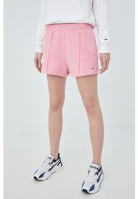 Tommy Jeans szorty bawełniane damskie kolor różowy gładkie high waist. Okazja: na co dzień. Stan: podwyższony. Kolor: różowy. Materiał: bawełna. Wzór: gładki. Styl: casual