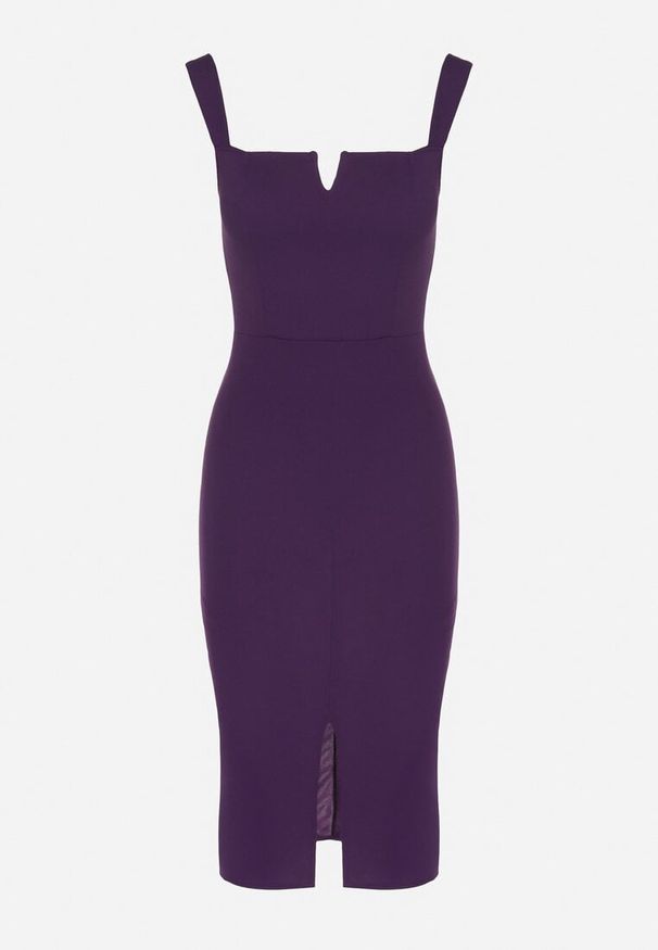 Born2be - Fioletowa Dopasowana Sukienka Ozdobiona Wycięciem Lenassi. Okazja: na co dzień. Kolor: fioletowy. Wzór: aplikacja. Styl: klasyczny, casual, elegancki