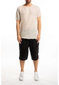 Takeshy Kurosawa T-shirt "Lino" | 83333 | Lino | Mężczyzna | Beżowy. Okazja: na co dzień. Kolor: beżowy. Materiał: bawełna, len, poliester. Wzór: aplikacja. Styl: casual